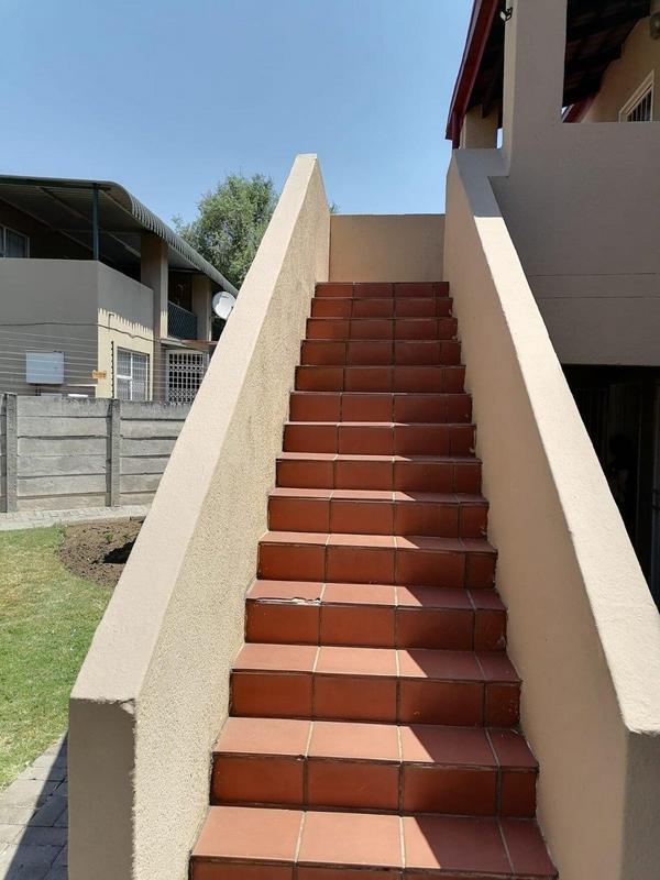 2 Bedroom Property for Sale in Safari Gardens North West